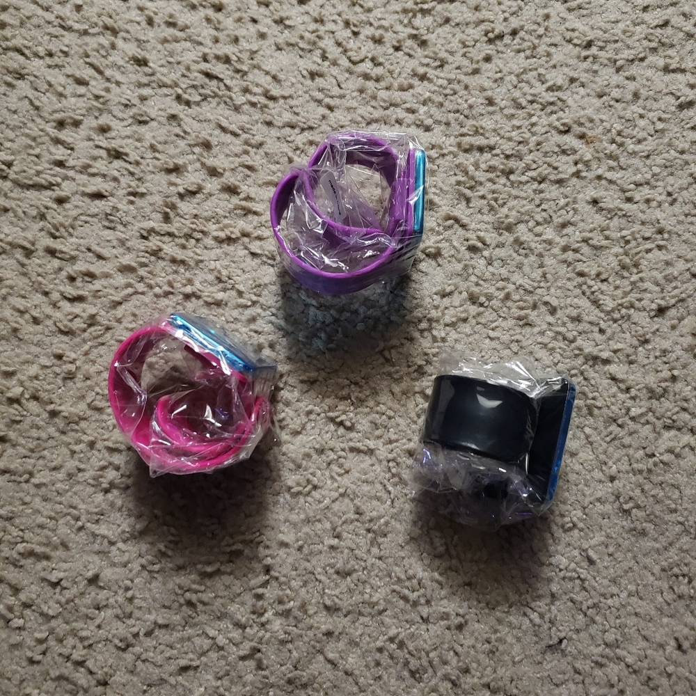 3 Pack Magnetic Wrist Sewing Pincushion,